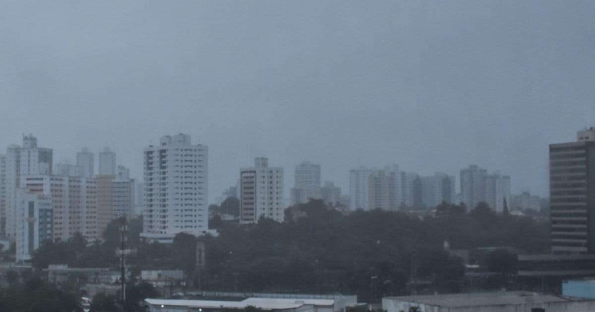 Ainda que de forma isolada, chuvas devem permanecer até quarta-feira em Salvador 