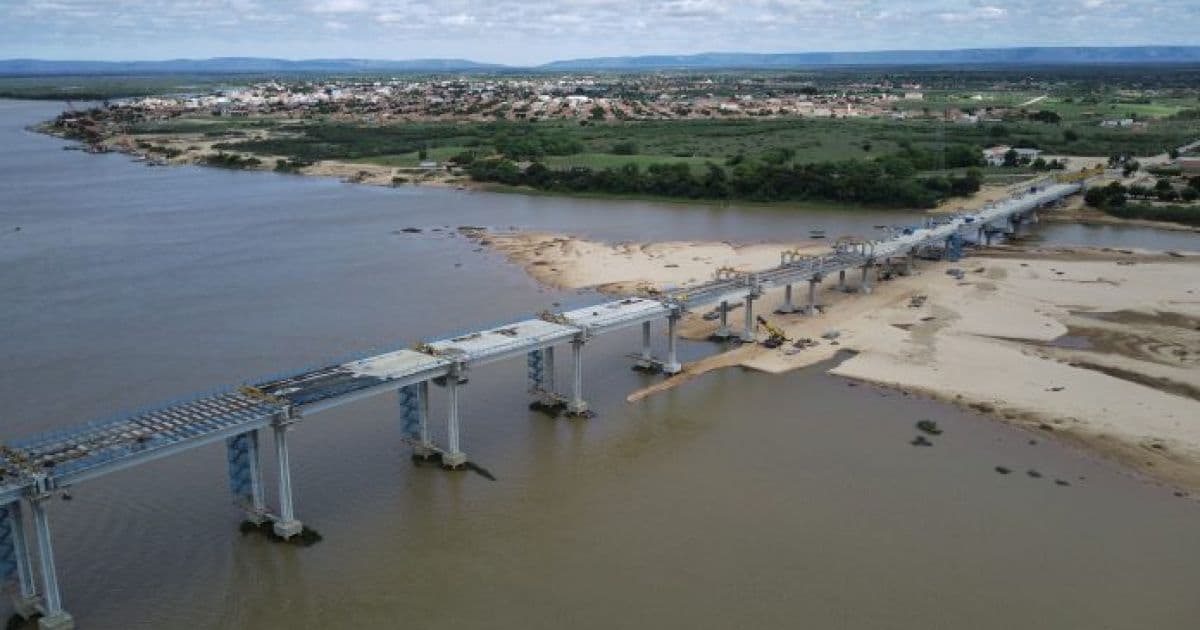 AL-BA aprova lei e ponte que liga Barra a Xique-Xique terá o nome do pai de João Leão