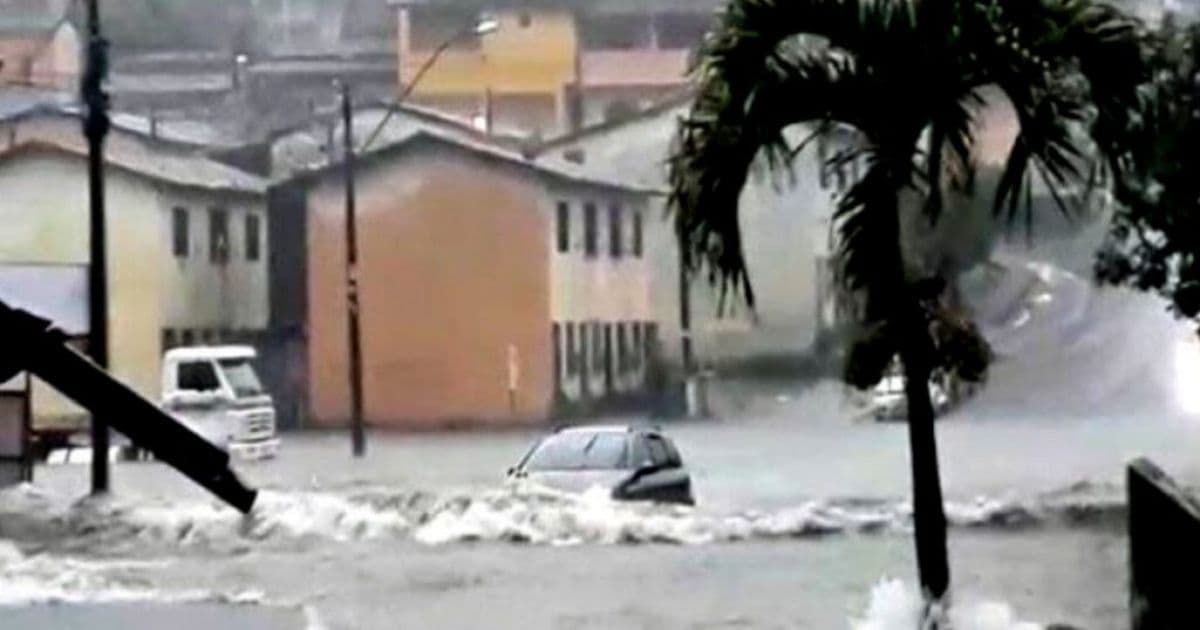 Governo do estado envia ajuda a municípios atingidos pela chuva no extremo sul da Bahia