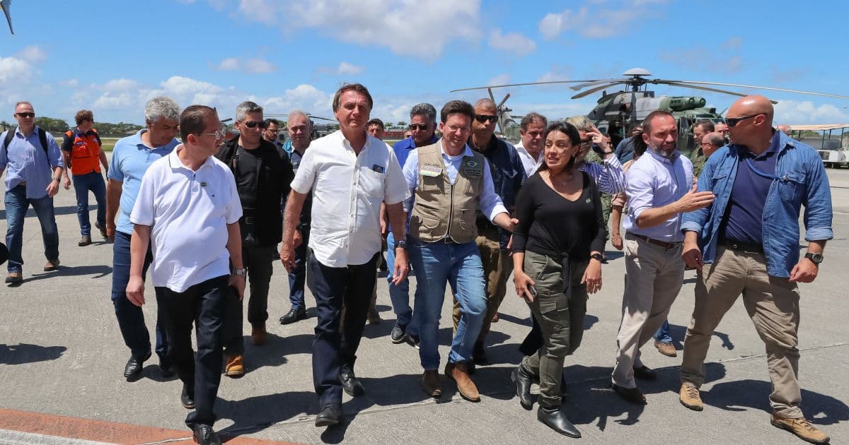 Aliados sugerem que Bolsonaro volte às regiões atingidas pelas enchentes na Bahia, diz site