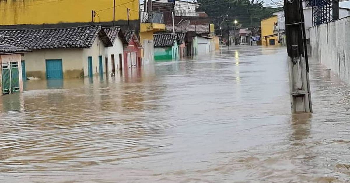 Sobe para 25 o nº de mortos vítimas das chuvas na Bahia