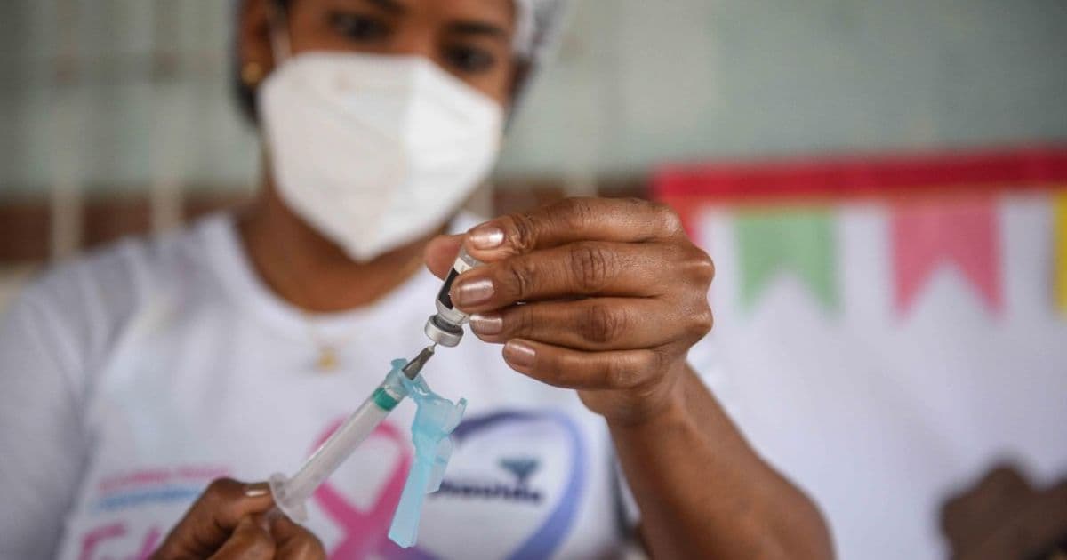 Salvador vacina exclusivamente moradores da capital com nome na lista nesta quarta