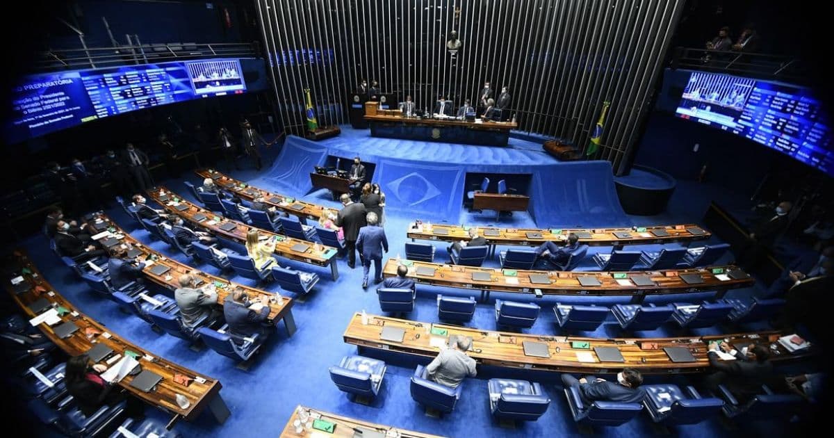 Senado aprova subsídio para garantir a gratuidade do transporte público a idosos