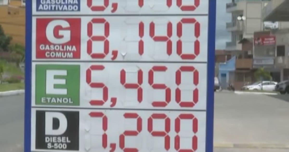 Novo aumento faz gasolina chegar a R$ 8 na Bahia; sindicato aciona CADE contra Acelen