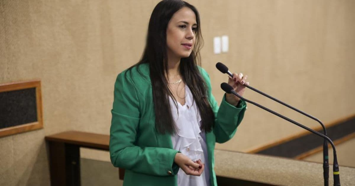 Talita Oliveira se filia ao Republicanos e anuncia que tentará uma vaga na Câmara