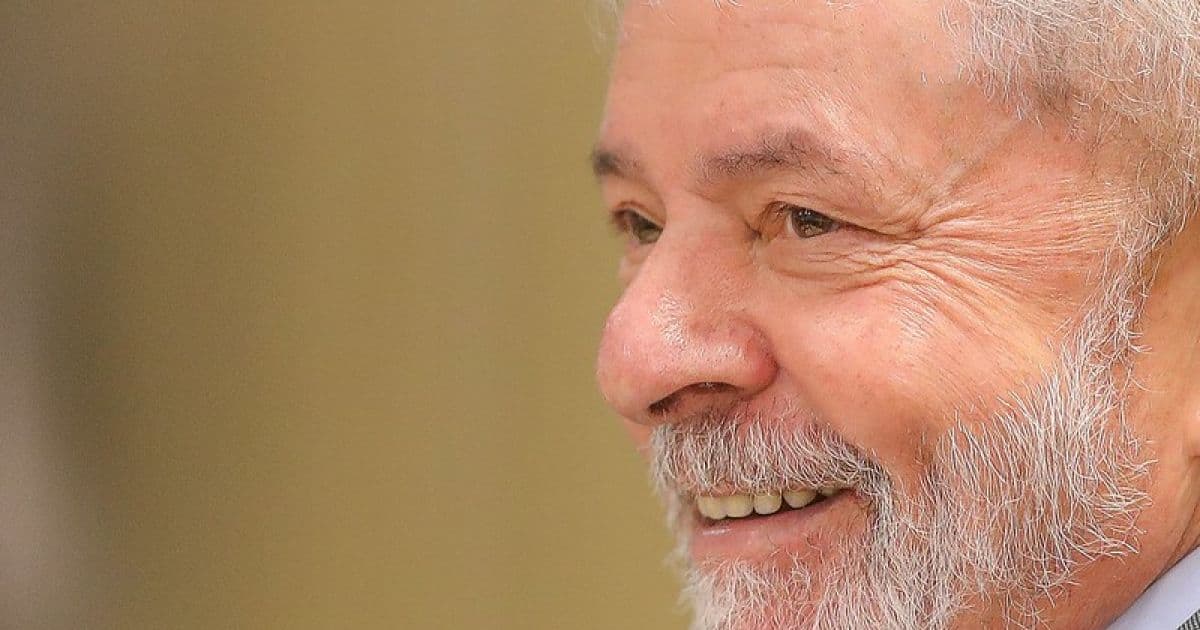 Lula tem ampla vantagem contra Bolsonaro em disputa presidencial em Pernambuco