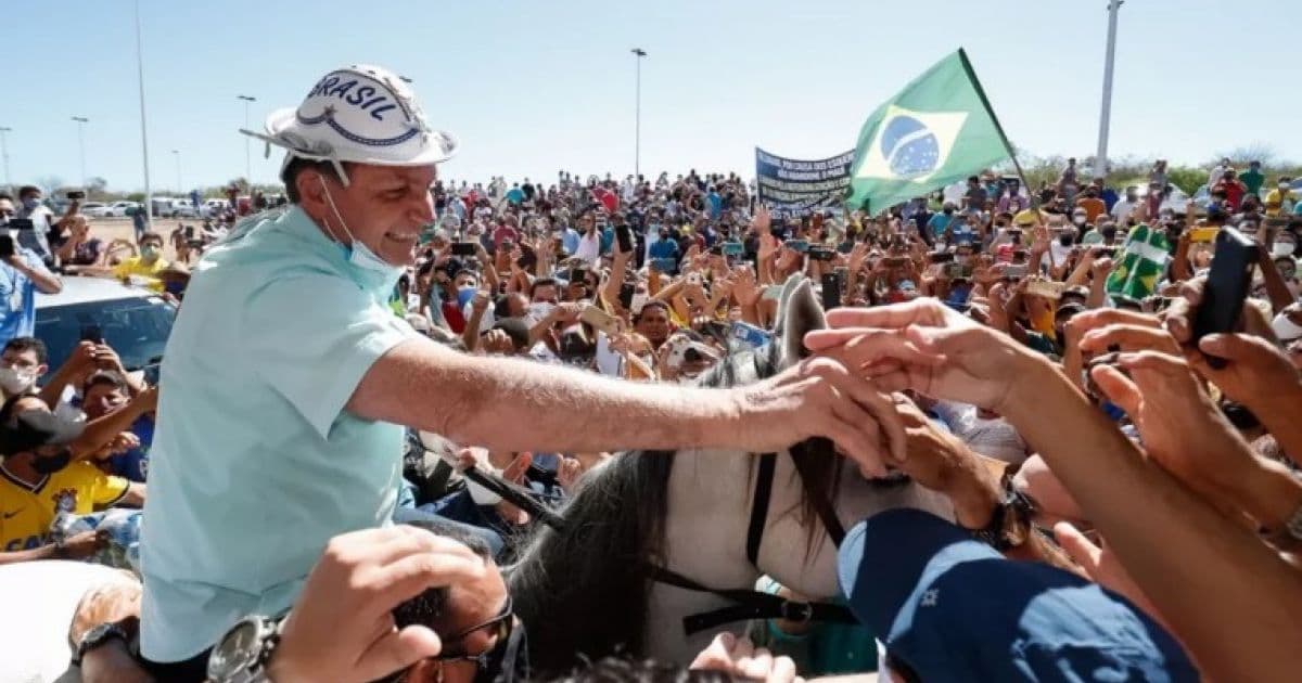 Bolsonaro vai à festas juninas em Caruaru e Campina Grande nesta semana