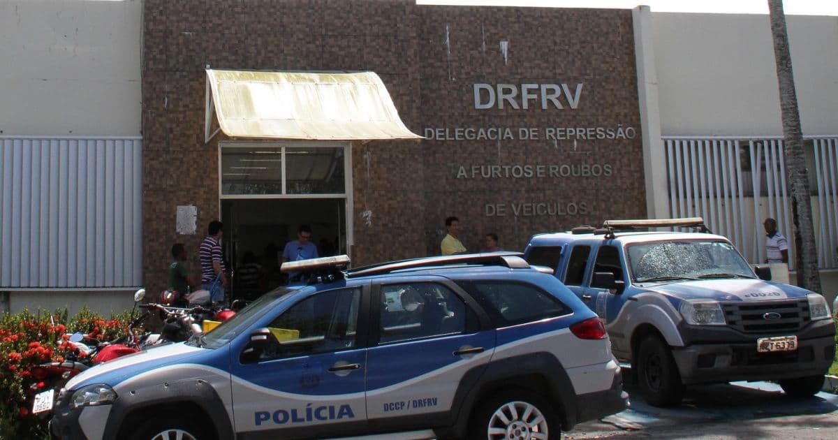 Presos tentam fugir de delegacia quebrando vaso sanitário, em Salvador