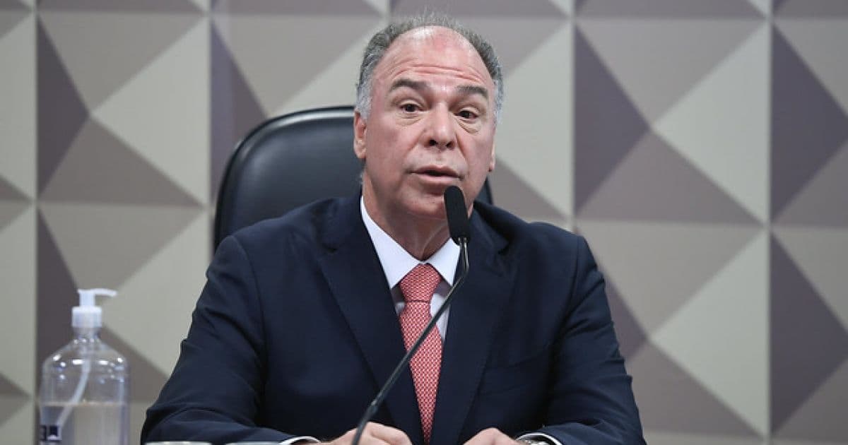 PEC prevê aumento de R$ 200 no Auxílio Brasil e ajuda de R$ 1 mil para caminhoneiros