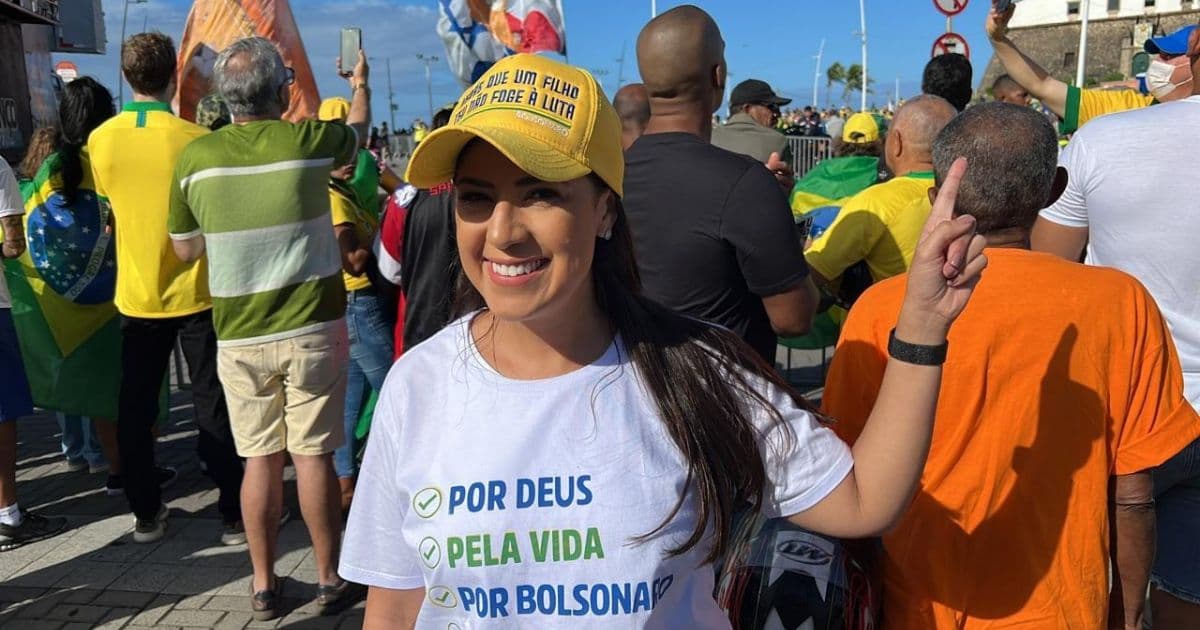 Talita Oliveira espera gente de todo canto da Bahia em motociata pró-Bolsonaro