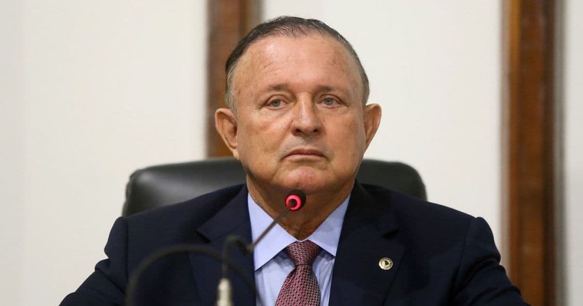 Adolfo Menezes busca acordo para votação de pensão militar na AL-BA
