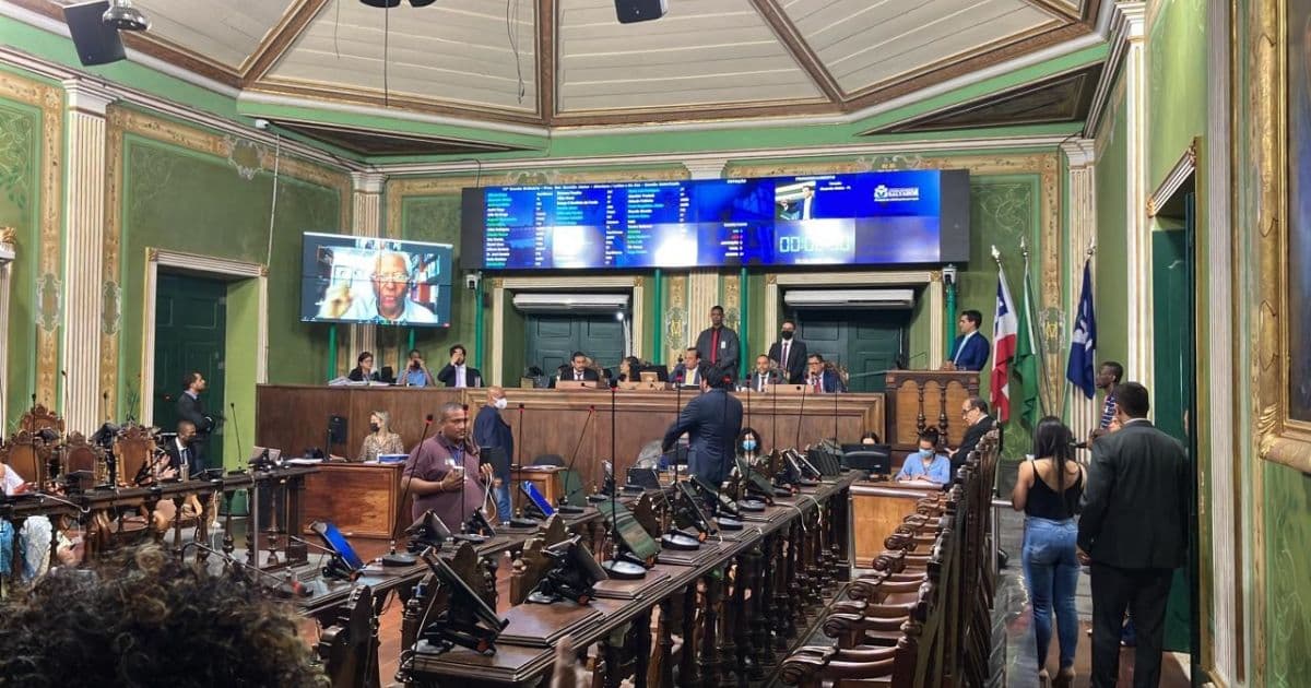 Câmara derruba veto e mantém piso salarial de agentes comunitários em Salvador