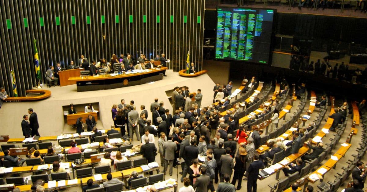 Mais de 90% dos deputados federais da Bahia vão disputar reeleição em 2022
