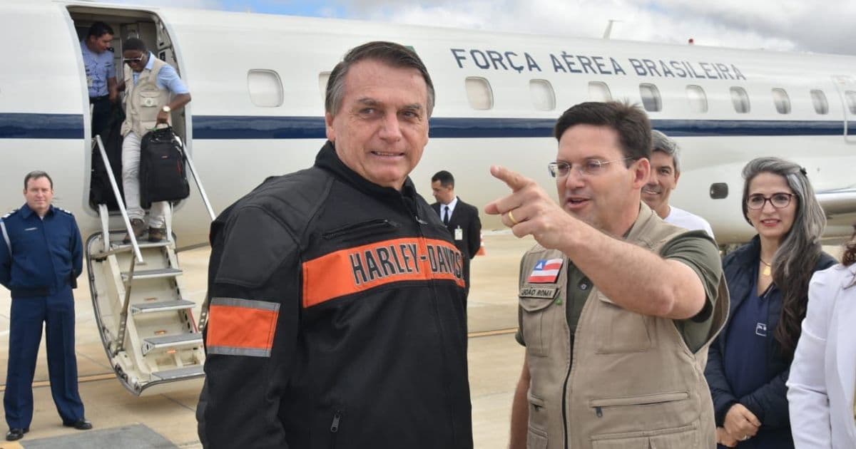 VÍDEO: Bolsonaro chega a Vitória da Conquista e faz motociata com João Roma 