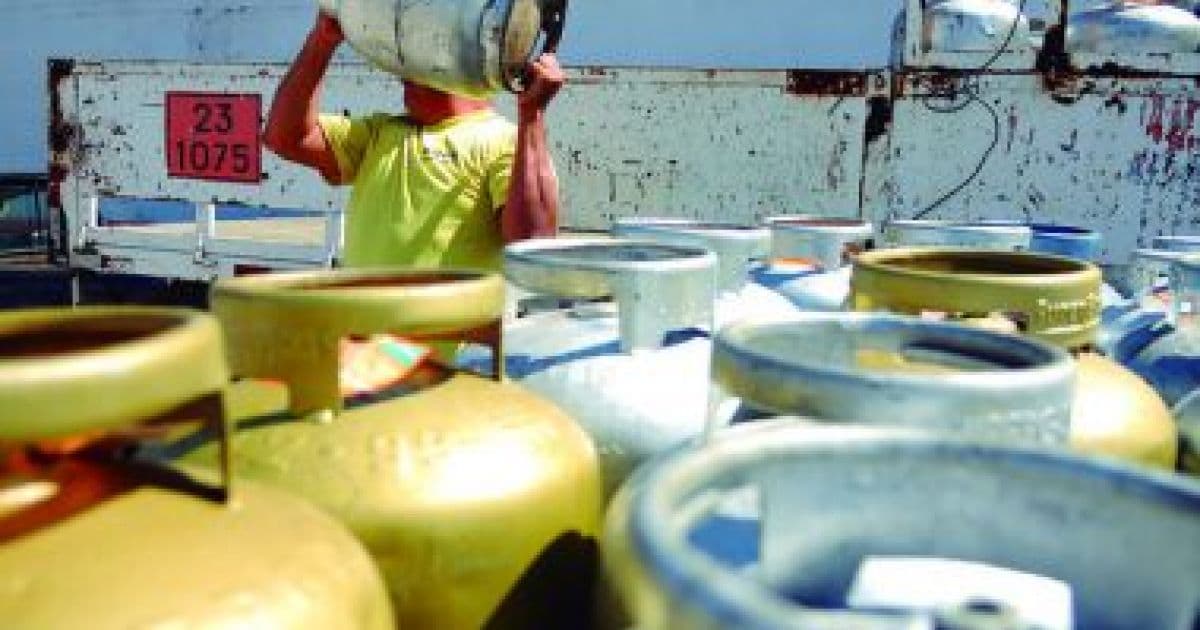 Crise de desabastecimento fecha quase metade das revendedoras de gás da Bahia