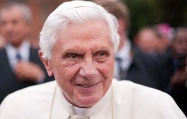 Imagem sobre Morre aos 95 anos Papa emérito Bento XVI