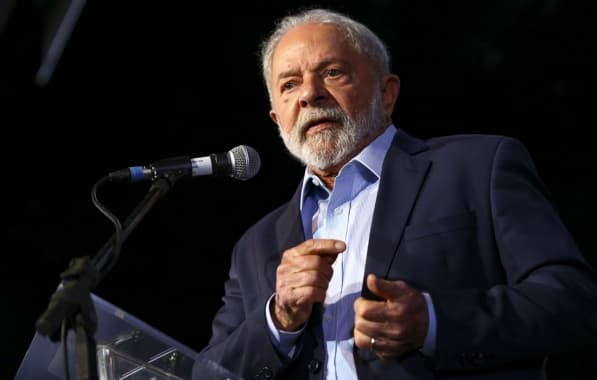 Lula diz que pretende consultar TCU sobre a possibilidade de compras sem licitação para reformar Alvorada