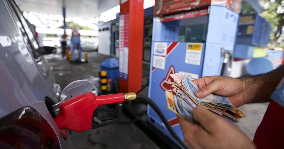 Haddad anuncia volta de impostos e reoneração será de R$ 0,47 na gasolina e R$ 0,02 no etanol