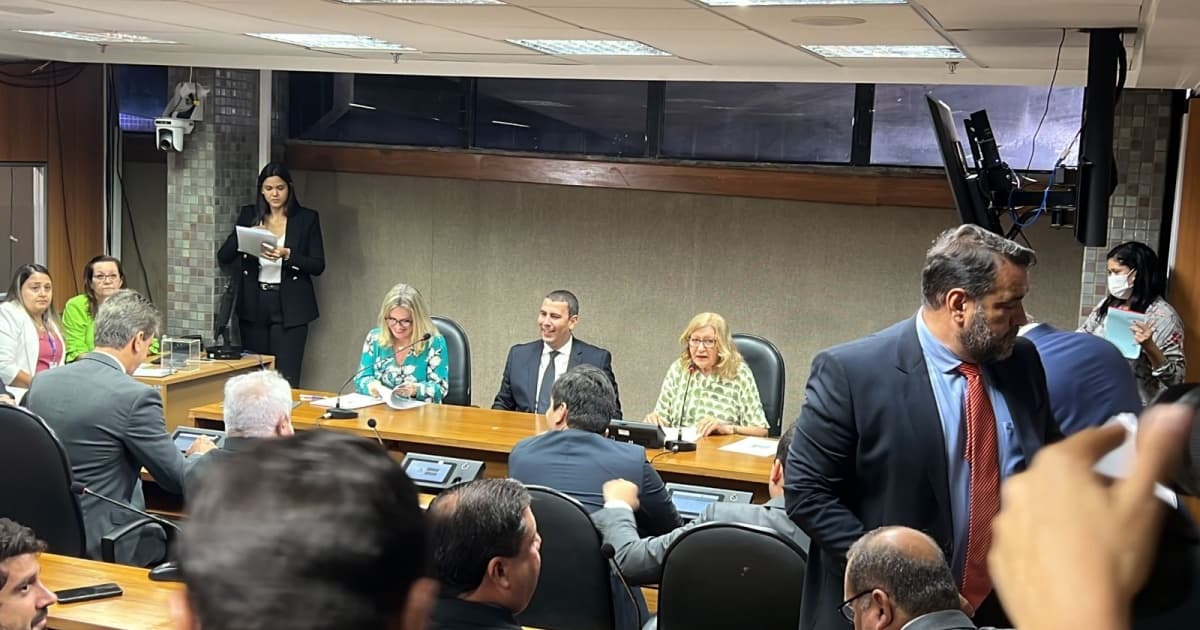 Deputados aprovam na CCJ relatório de indicação de Aline Peixoto para vaga no TCM 