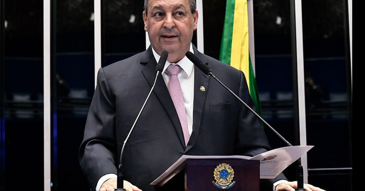Senado quer investigar elo entre joias ganhas por Bolsonaro e a venda da Refinaria de Mataripe, na Bahia