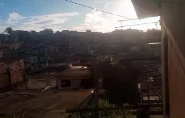 Comunidade do Rio Sena acorda sob o som de tiroteio em Salvador; PM procura criminosos