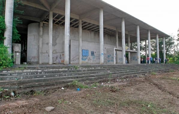 Após cessão de terreno, Governo do Estado vai retomar obras do Centro de Convenções e do Teatro de Feira de Santana