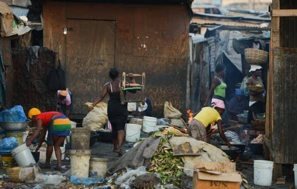 Bahia:  Metade dos baianos está em situação de pobreza, diz estudo