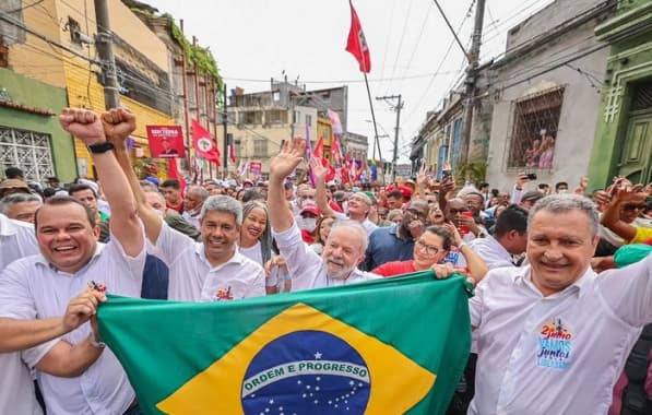 Vai repetir a dose? Vinda de Lula para Salvador no 2 de Julho é organizada por equipe do presidente