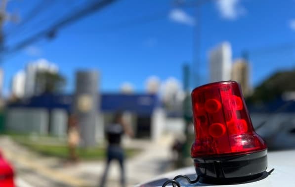 Polícia Civil prende falsos policiais que extorquiam comerciantes em Salvador