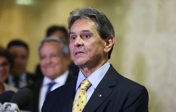 PF ferida em ataque de Roberto Jefferson pede indenização de R$ 1 milhão por danos morais