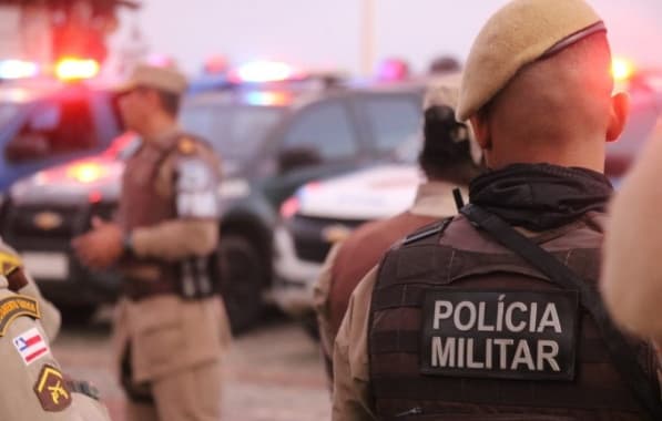 Policial militar reage a tentativa de assalto e atinge criminosos em Salvador