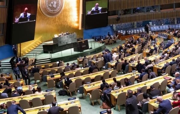 Assembleia Geral da ONU aprova resolução que pede cessar-fogo humanitário na guerra entre Israel e Hamas 