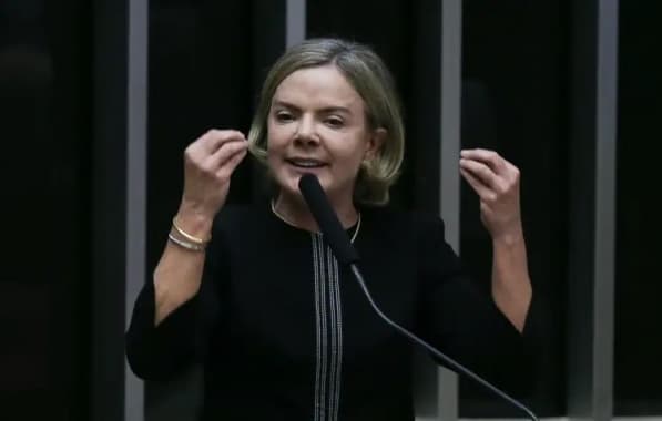 Gleisi Hoffmann abre guerra contra imprensa por críticas às declarações de Lula sobre Israel e o Hamas