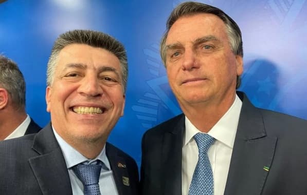 Ala bolsonarista da PF perde integrante com aposentadoria de ex-deputado