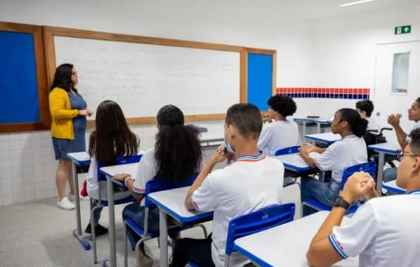 Professores da Bahia devem receber no mínimo R$ 2,1 bilhões dos precatórios do Fundef; entenda