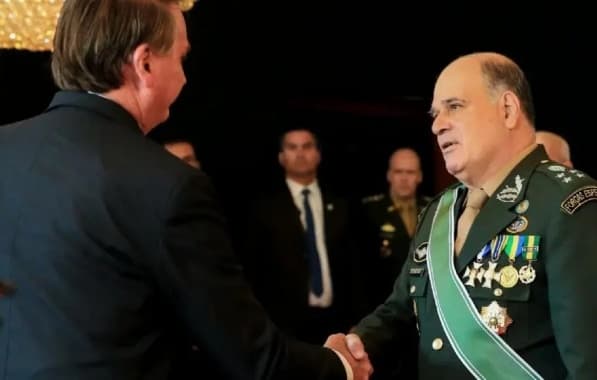 Ex-comandante do Exército liga Bolsonaro a "minuta do golpe" encontrada na casa de Anderson Torres