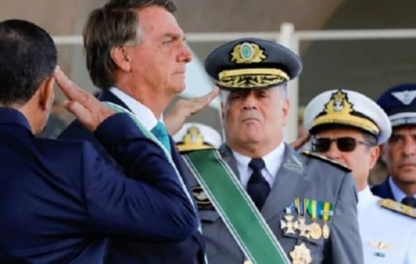 Apoiadores avaliam depoimento de ex-comandante como “bomba” e complicação para defesa de Bolsonaro 