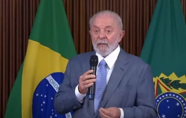Lula abre reunião ministerial com comentário sobre tentativa de golpe e diz que Bolsonaro foi um "covardão"