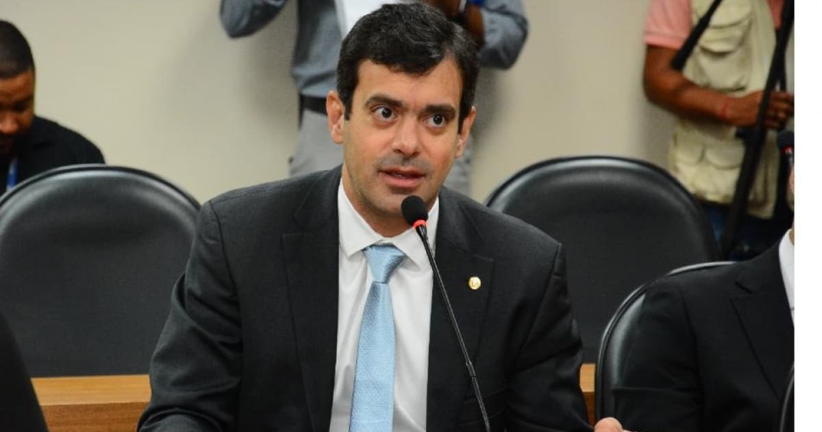 Tiago Correia pede construção de uma escada em Cajazeiras VIII