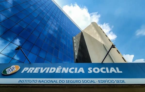 INSS vai exigir comprovante de residência de servidores no exterior após caso de agressão a Gilmar Mendes