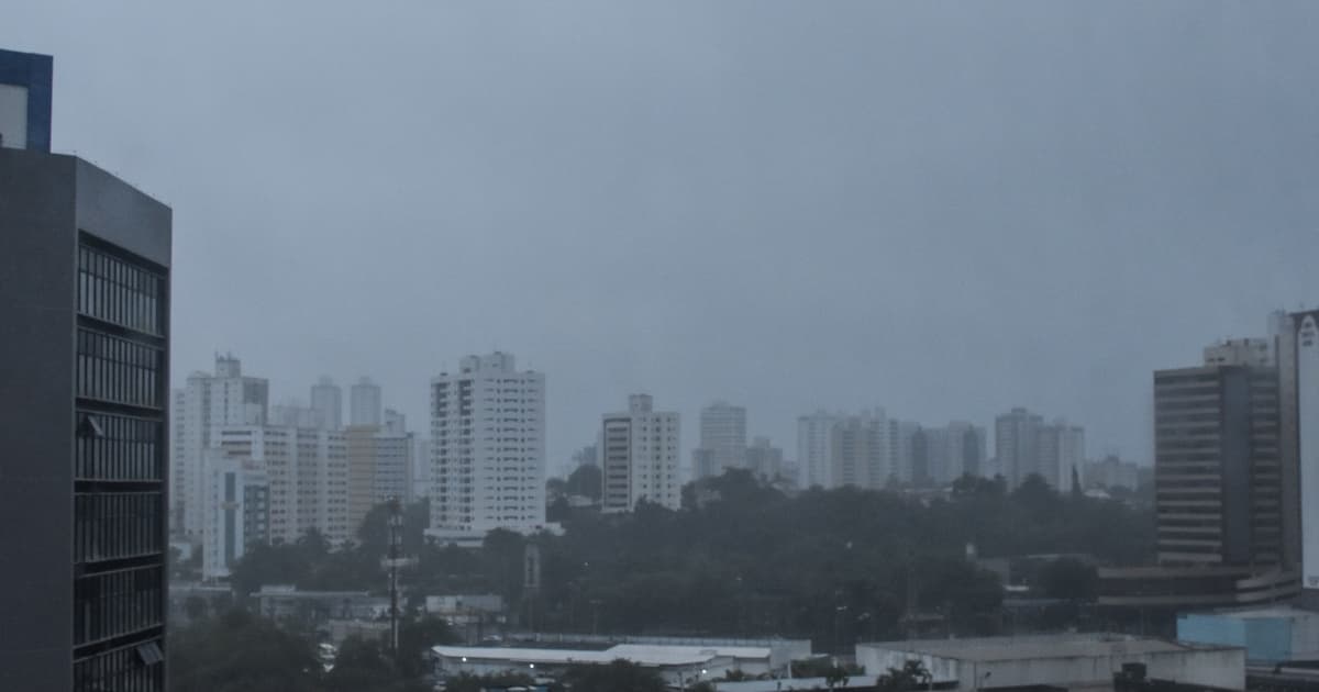 Salvador tem previsão de trovoadas e chuvas isoladas neste final de semana; confira previsão 