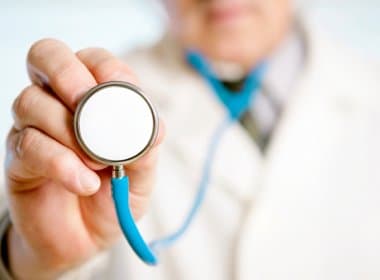 Usuários do Mais Médicos dão média nove ao programa, segundo pesquisa