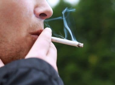 Três em cada cinco pessoas que experimentam cigarros se tornam fumantes diários