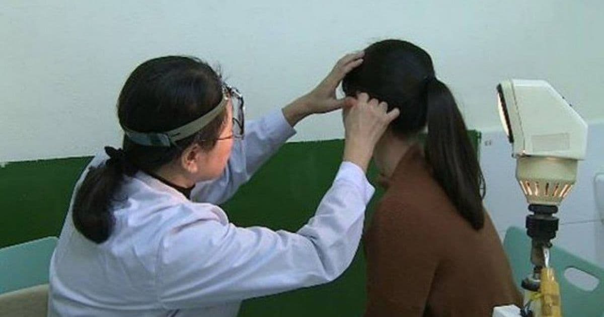 Mulher na China é diagnosticada com perda auditiva que a impede de escutar apenas homens