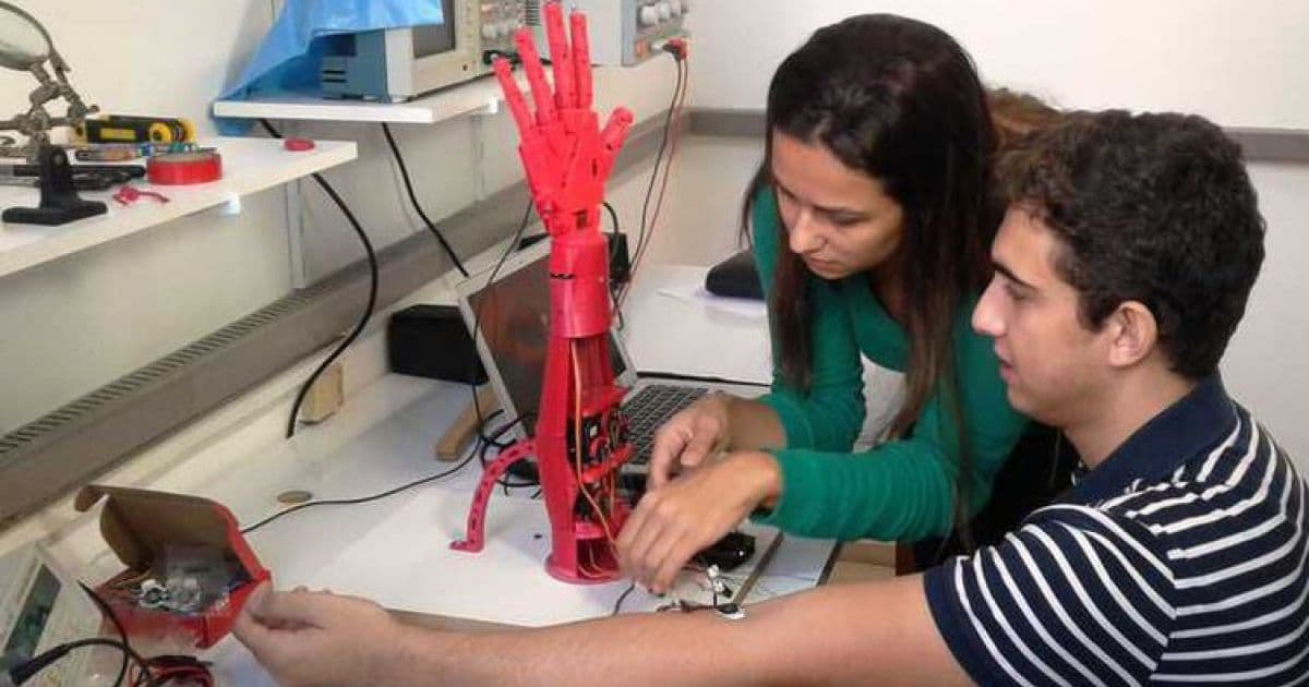 Tecnologia nacional: Universitários criam próteses de baixo custo para amputados 