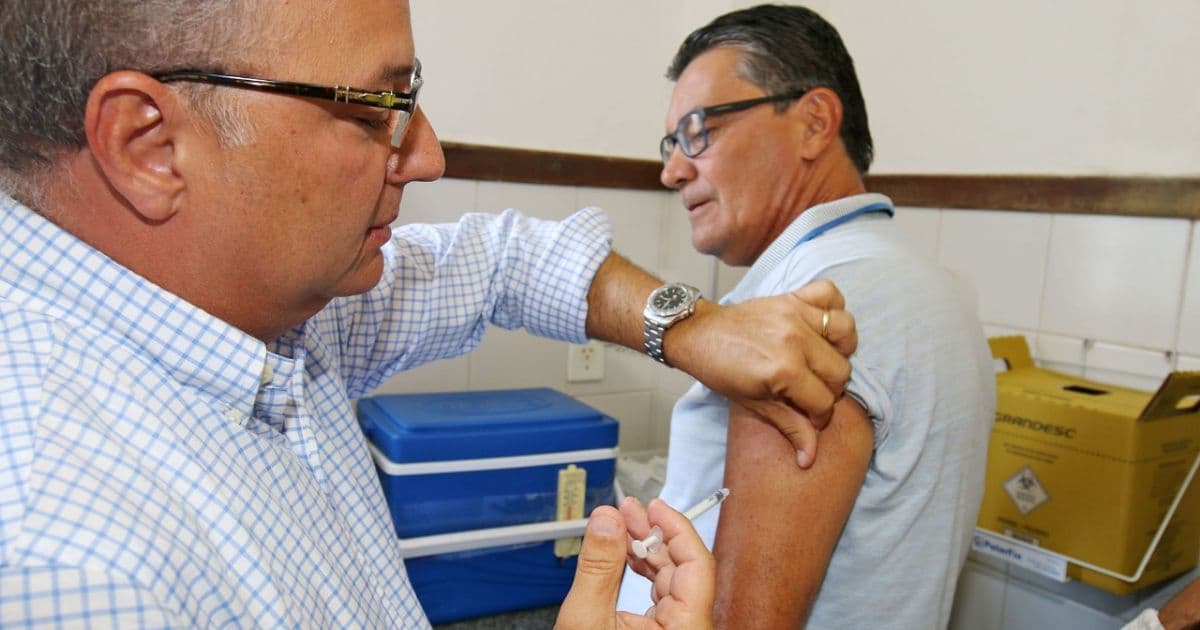 Campanha de vacinação contra gripe acontece a partir de 15 de abril na Bahia