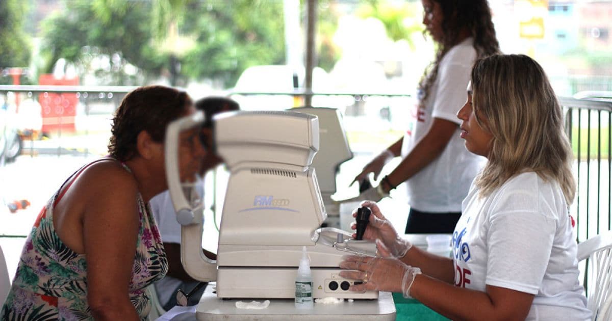 Exames oftalmológicos e mamografias são realizados gratuitamente na Calçada
