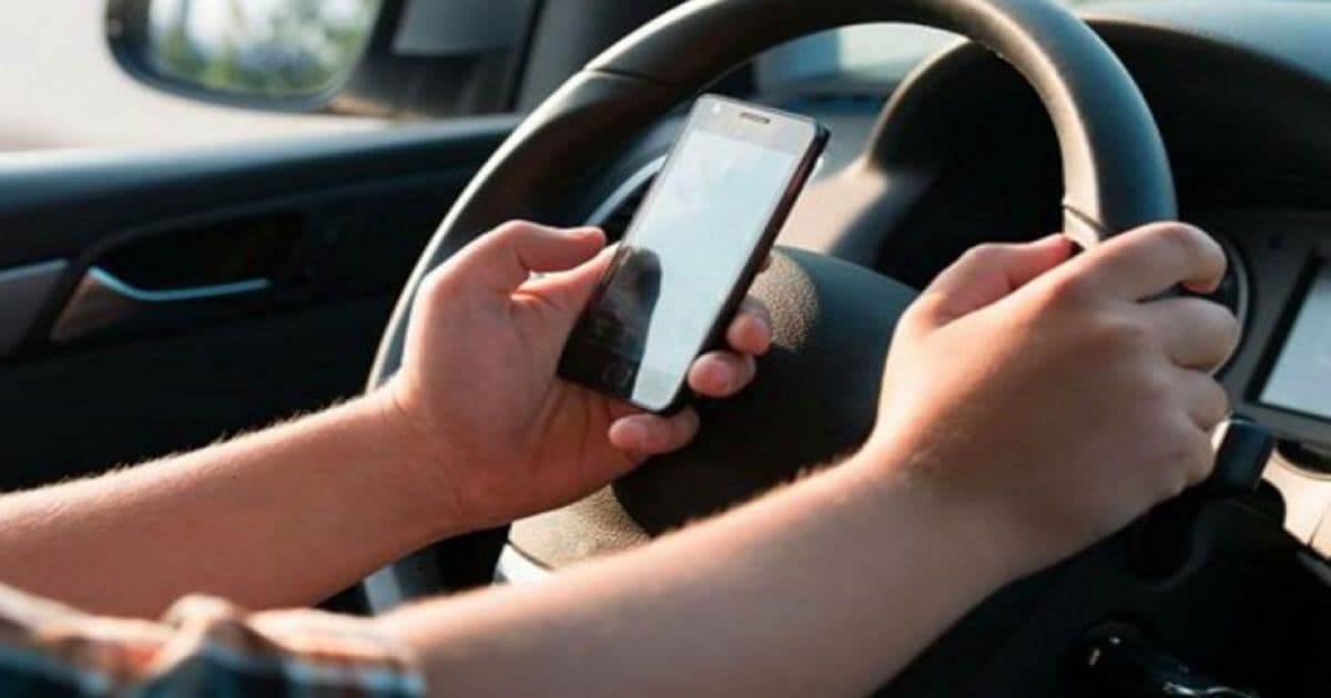 Salvador é a capital em que os motoristas menos usam o celular enquanto dirigem