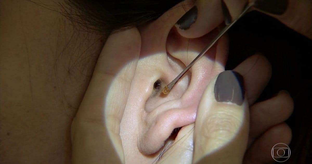 Cera de ouvido pode detectar precocemente câncer no organismo, aponta estudo goiano