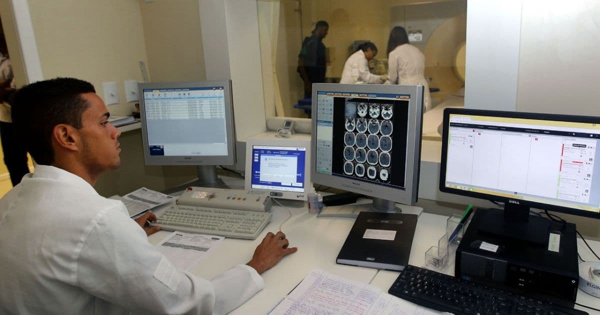 Governo concede progressão funcional a mais de 5 mil servidores da área da saúde
